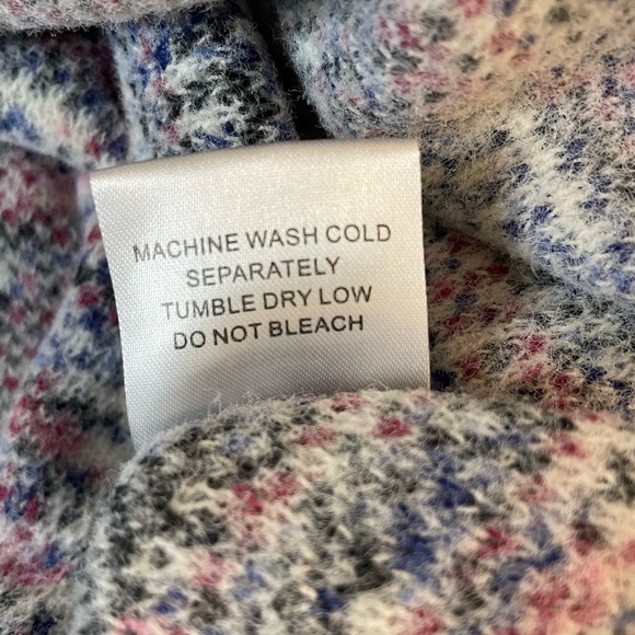 Violet Ruby Med Woman's Round Hem Bottom Cream Color SUPER Soft Speckled Colors - Picture 5 of 8